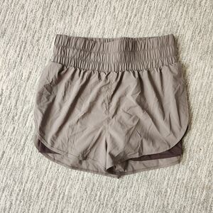 Balance Athletica (Vitality) Vista Short in Charcoal